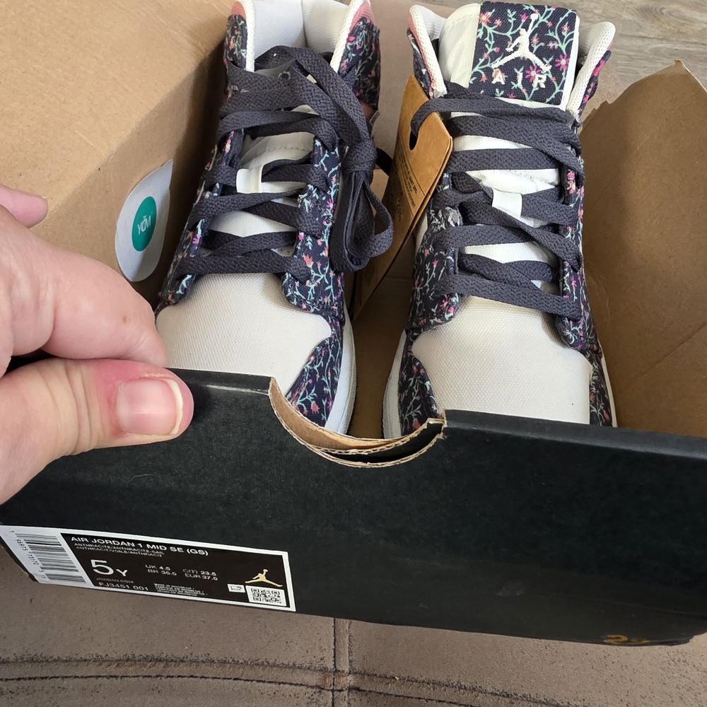 Nike Navy and Pink Floral High-Tops - Picture 6 of 10